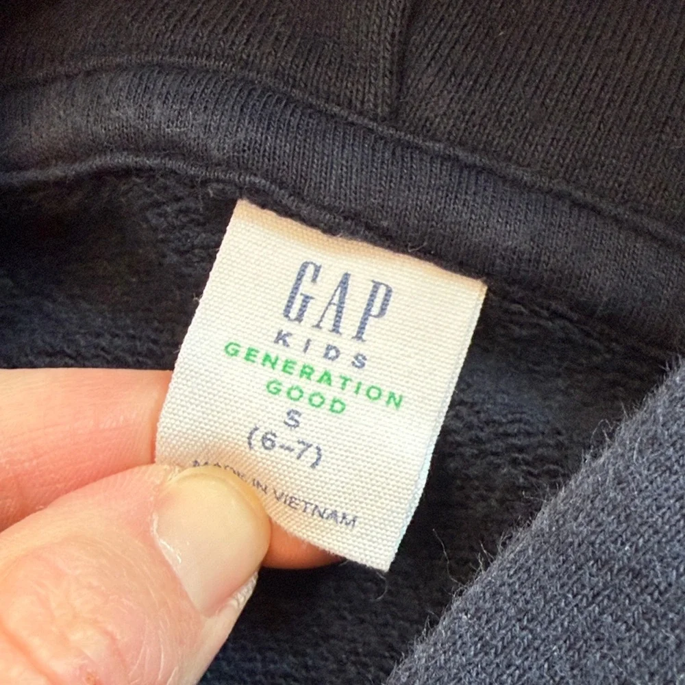 Gap Kids Navy Hoodie Size Small 6/7 - C13-001